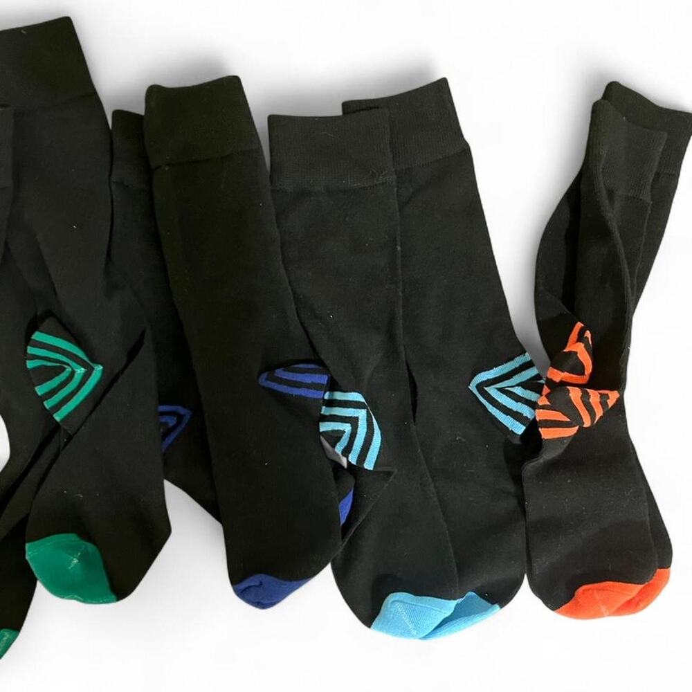 4 pairs of black socks